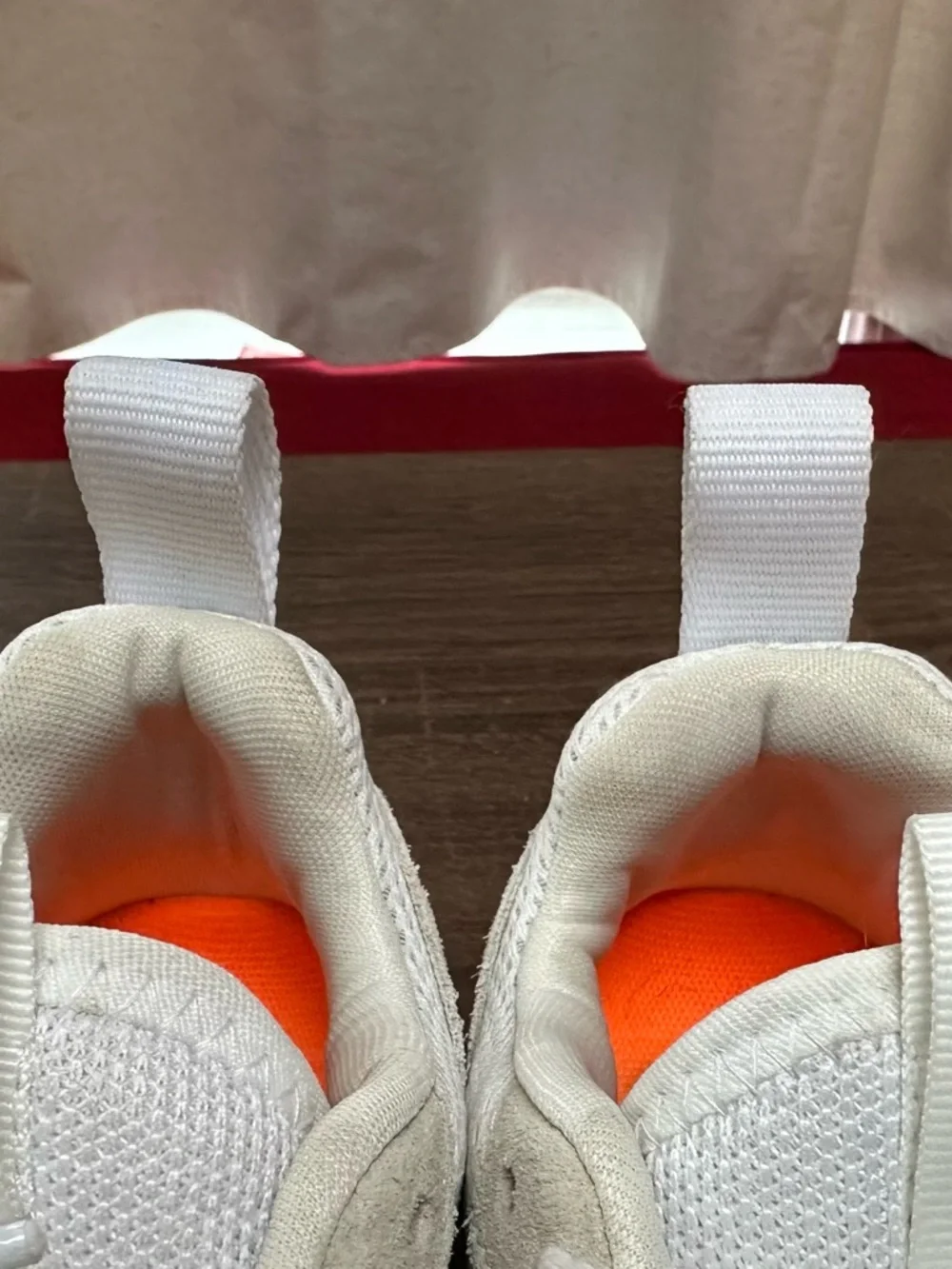 Veja Venturi Sneakers size 6 - Picture 10 of 10